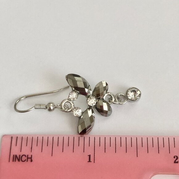 Vintage Metallic Gray Butterfly Earrings Silver Tone Crystal Acrylic Drop Dangle - Picture 7 of 7